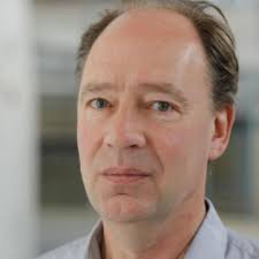 Portret René Oostewechel